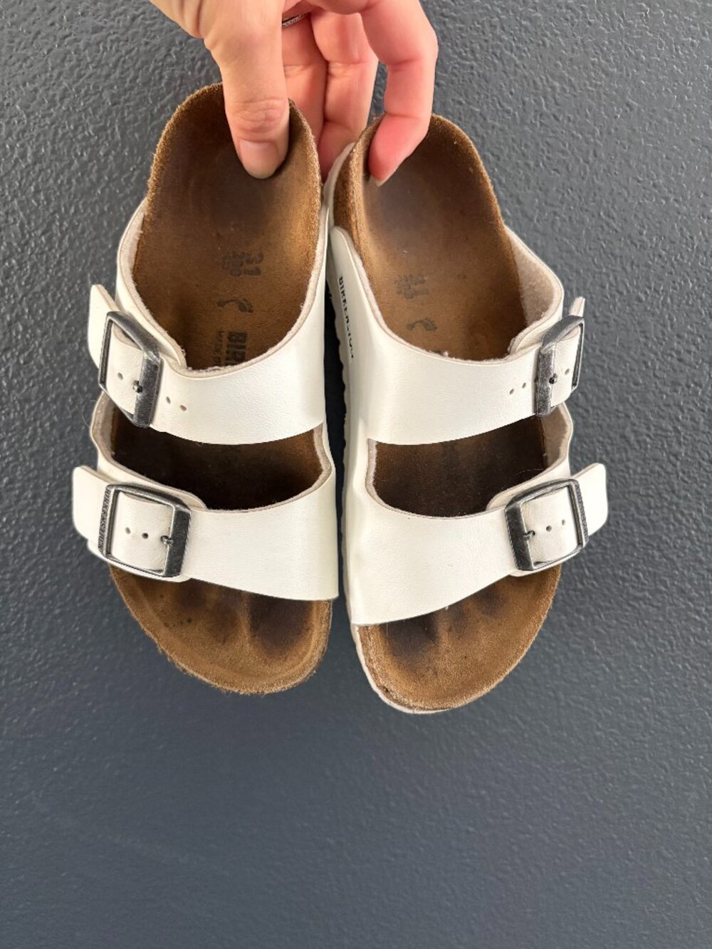 Girls Birkenstock Arizona white size 31